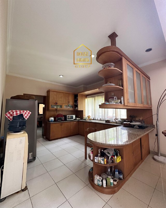 HS1781 Villa Duta Bogor, Dalma KOmplek 2 Lantai, Ada Taman Luas, Persegi. Daerah Elite & Tenang, Jalan Lebar Dekat Pajajaran