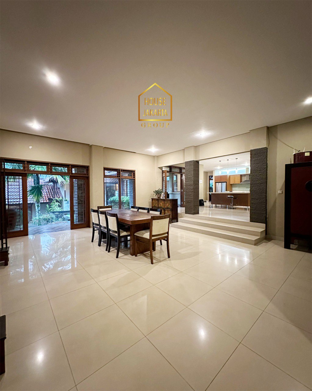 HS1782 Villa Mewah Di Puncak Bogor, 2 Lantai Semi Furnished, Good Invest Dekat Taman Safari & Cimori
