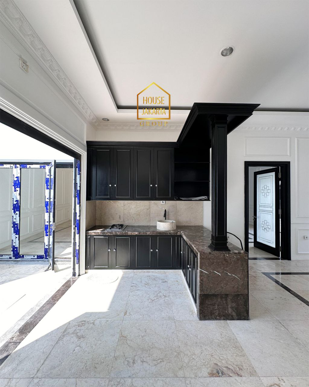 HS1784 Rumah Mewah Di Jagakarsa Area Full Marmer 2 Lantai Dalam Cluster, Dekat Tol Andara