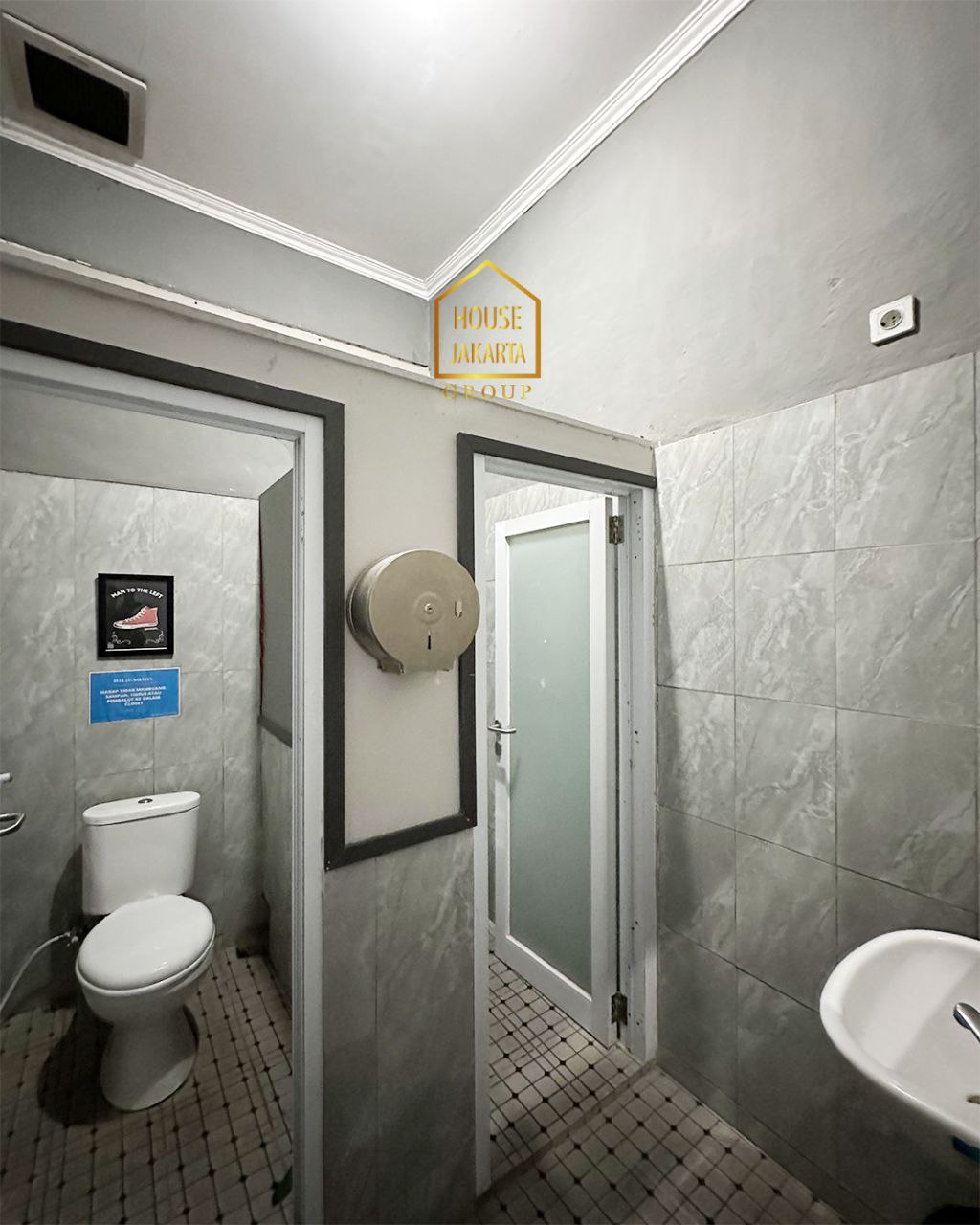 CS1787 Komersial Cafe 2 Lantai Di Tebet Raya. Murah Strategis, Bentuk Persegi