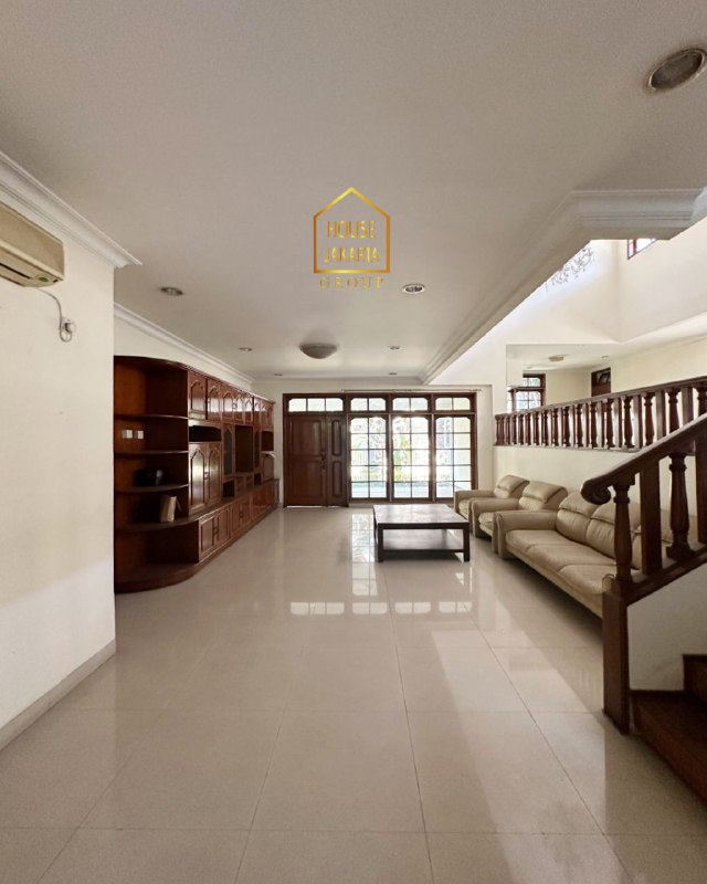 HS1789 Rumah Murah 2 Lantai Siap Huni Di Pondok Indah • Prime Location, Dekat PIM • Jalan Lebar