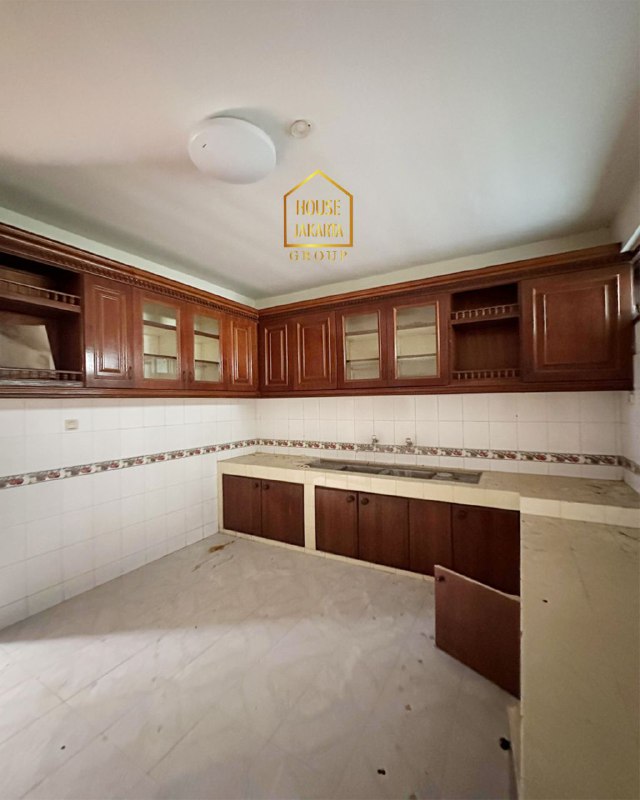 HS1789 Rumah Murah 2 Lantai Siap Huni Di Pondok Indah • Prime Location, Dekat PIM • Jalan Lebar