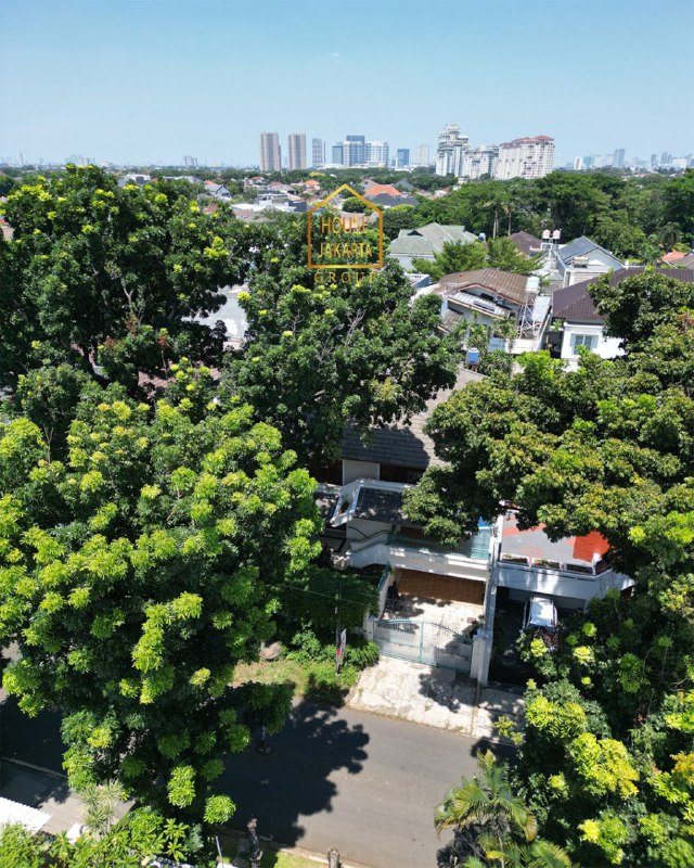 HS1789 Rumah Murah 2 Lantai Siap Huni Di Pondok Indah • Prime Location, Dekat PIM • Jalan Lebar