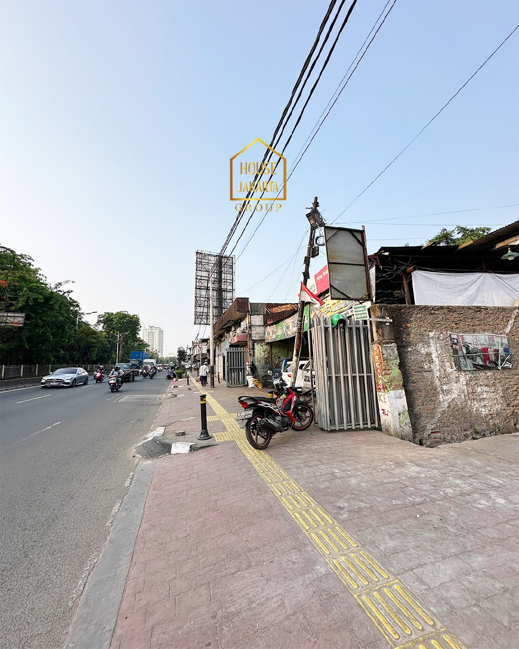 LS1805 Tanah Komersial Jarang Ada Di Latumenten - Jakbar. Lokasi Strategis Dekat MT Season City