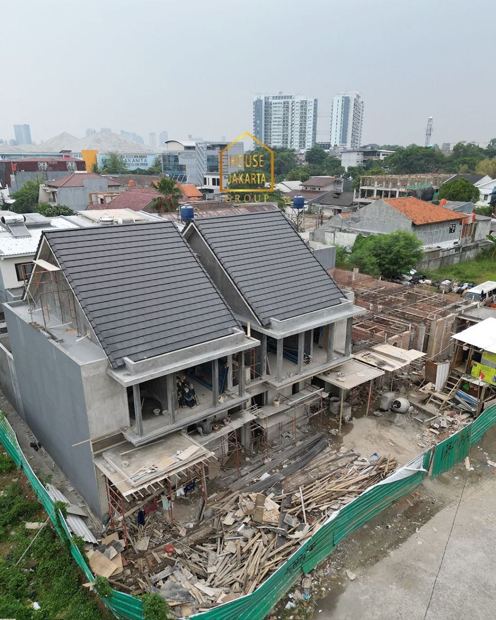 HS1809 Townhouse Brand New Di Kebayoran Baru. Hunian Exslusive Tropical Resort