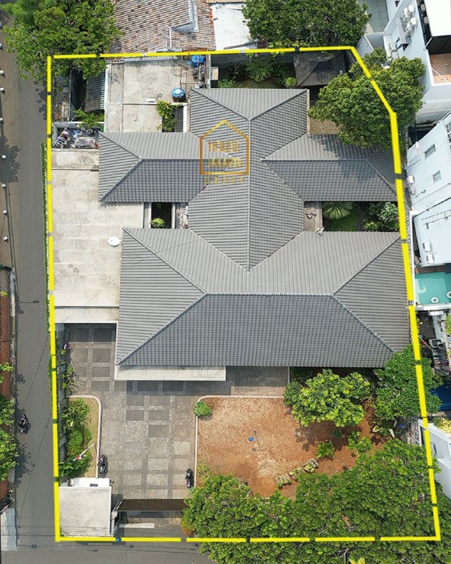 HS1811 Rumah Bagus DI Gandaria Selatan. Strategis Dekat Bukit Golf PI