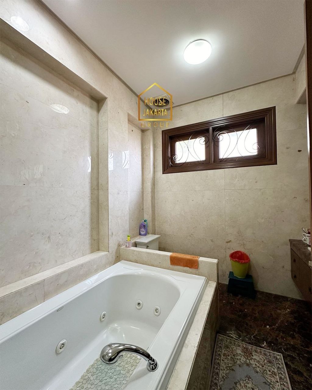 HS1811 Rumah Bagus DI Gandaria Selatan. Strategis Dekat Bukit Golf PI