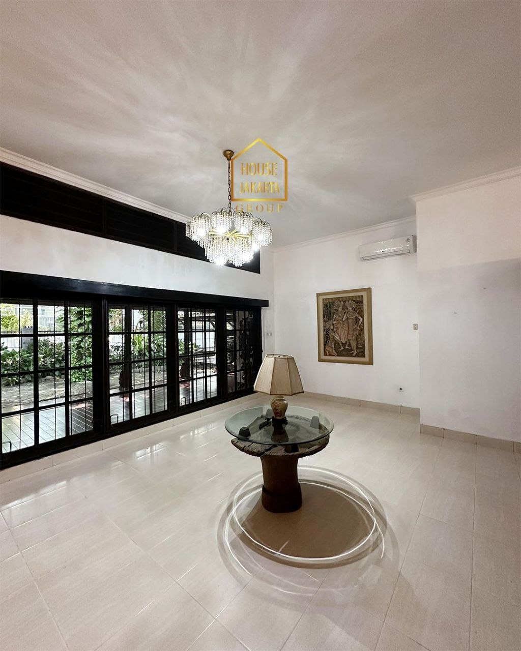 HS1813 Rumah Siap Huni Di Kebayoran Baru, Murah. Lokasi Strategis Dekat Senayan & SCBD