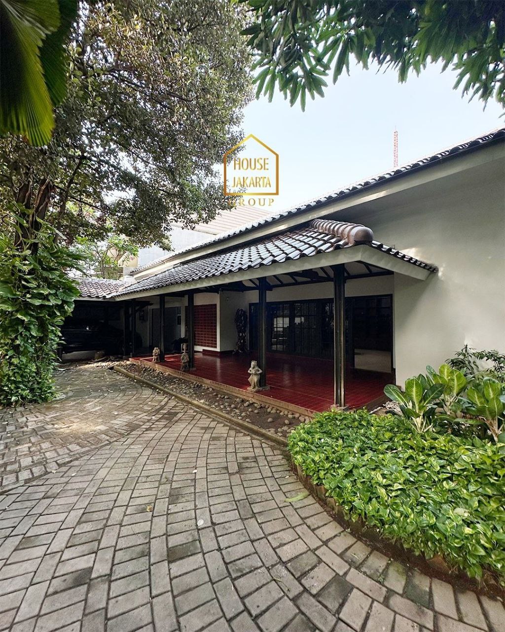 HS1813 Rumah Siap Huni Di Kebayoran Baru, Murah. Lokasi Strategis Dekat Senayan & SCBD