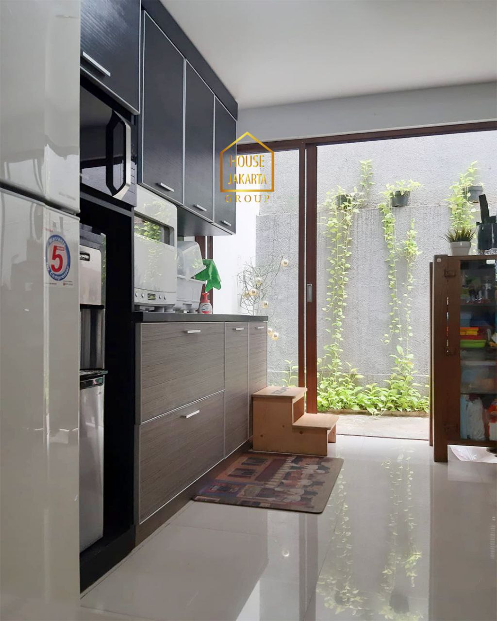 HS1816 Townhouse 2 Lantai Di Bangka - Kemang, One Gate System, Murah, Bebas Banjir. Dekat Menteng, Kuningan, Kebayoran Baru