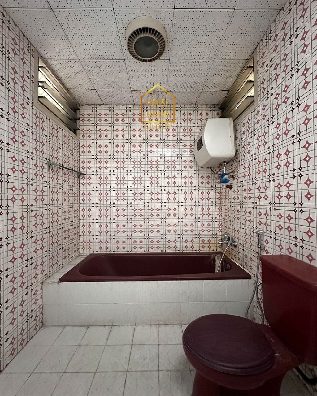 HR1820 Rumah Di Dharmawangsa 2 Lantai, Hook Cocok Untuk Kantor & Sekolah. Strategis Dekat Stasiun MRT