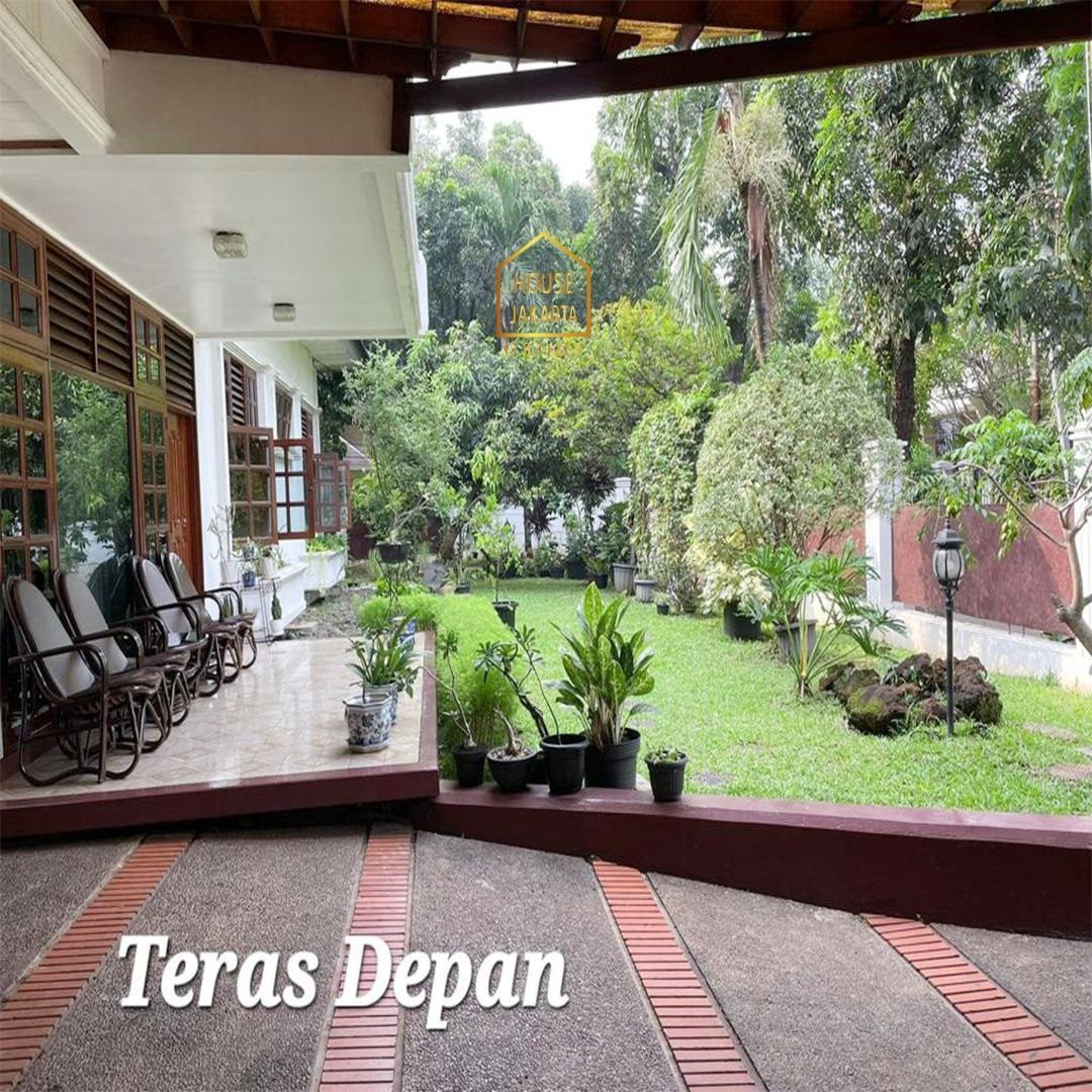 HS1830 Rumah 1,5 Lantai Hitung Tanah Di Menteng - Dekat Taman. Bentuk Persegi Elite Jalan Lebar Jarang Ada