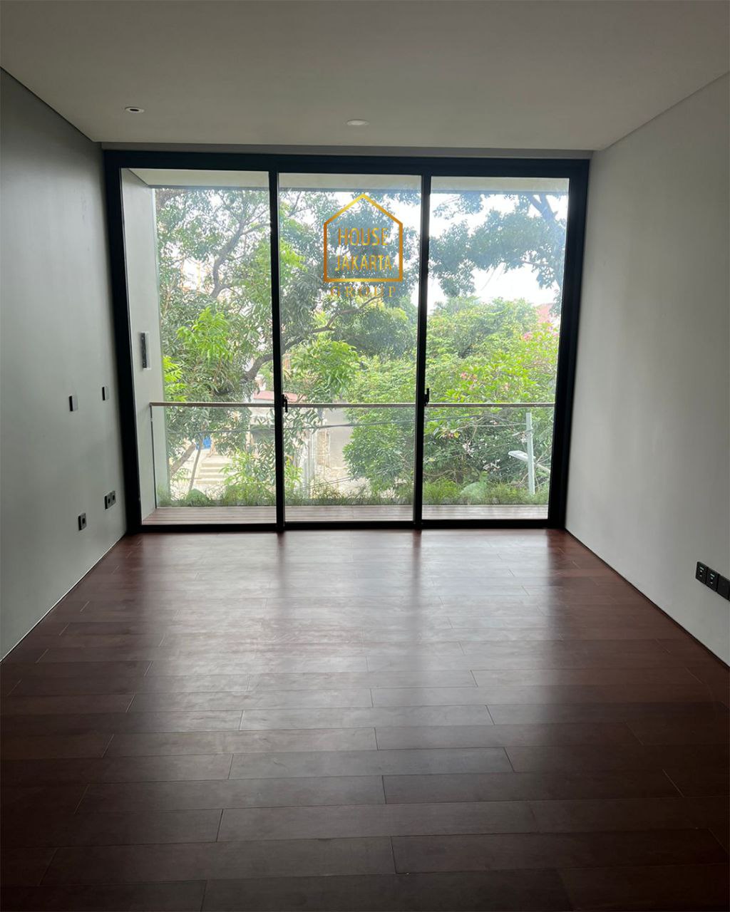 HS1838 Kemang Townhouse, Cozy House With Premium Specs, 4 Lantai Ada Elevator, Rooftop, Taman & Pool
