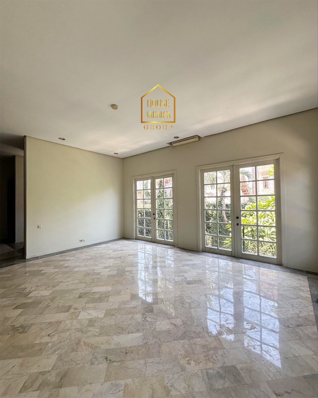 HS1858 Rumah Pondok Indah 2 Lantai, Ada Pool, Elite, Dekat PIM & Simatupang