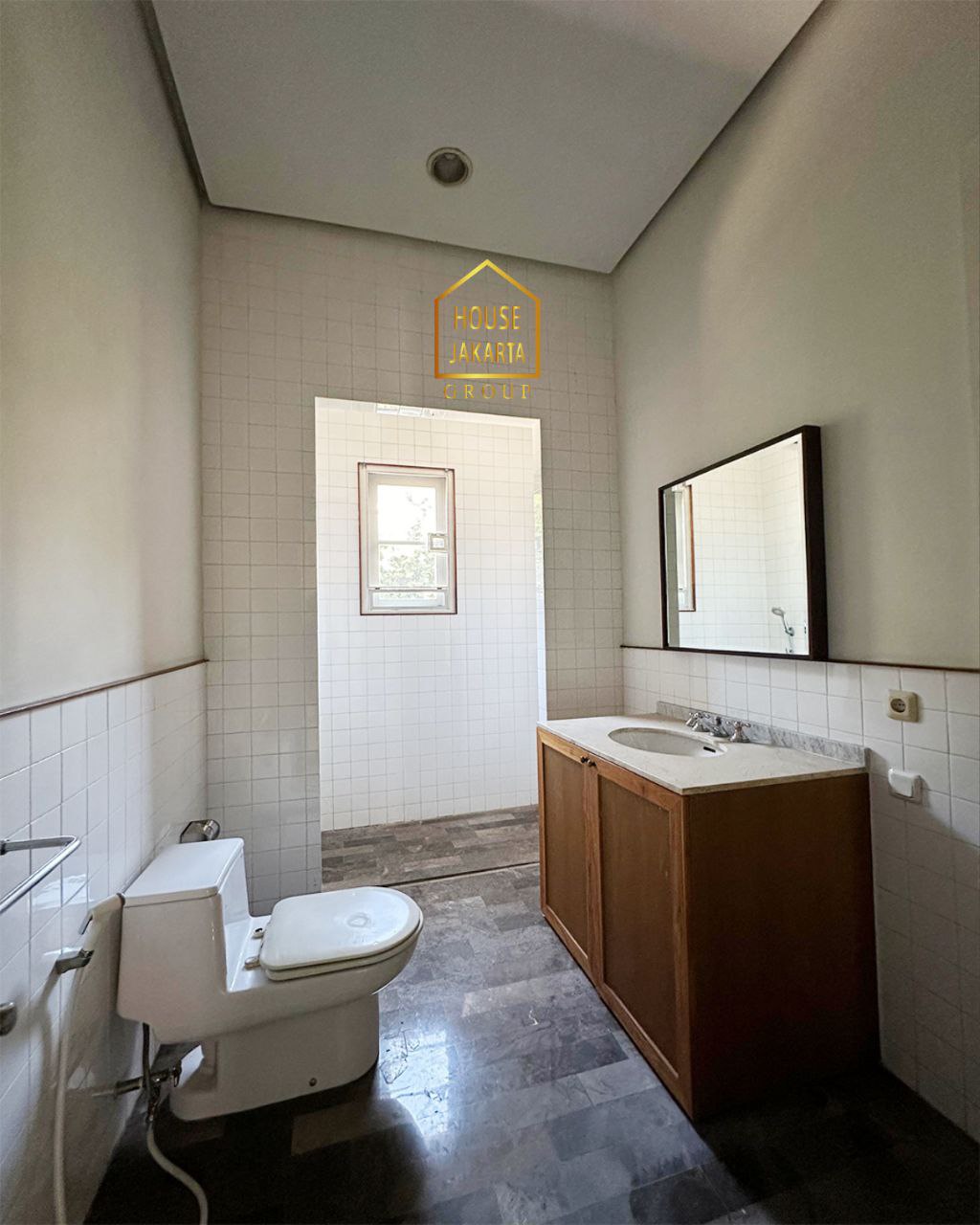 HS1858 Rumah Pondok Indah 2 Lantai, Ada Pool, Elite, Dekat PIM & Simatupang