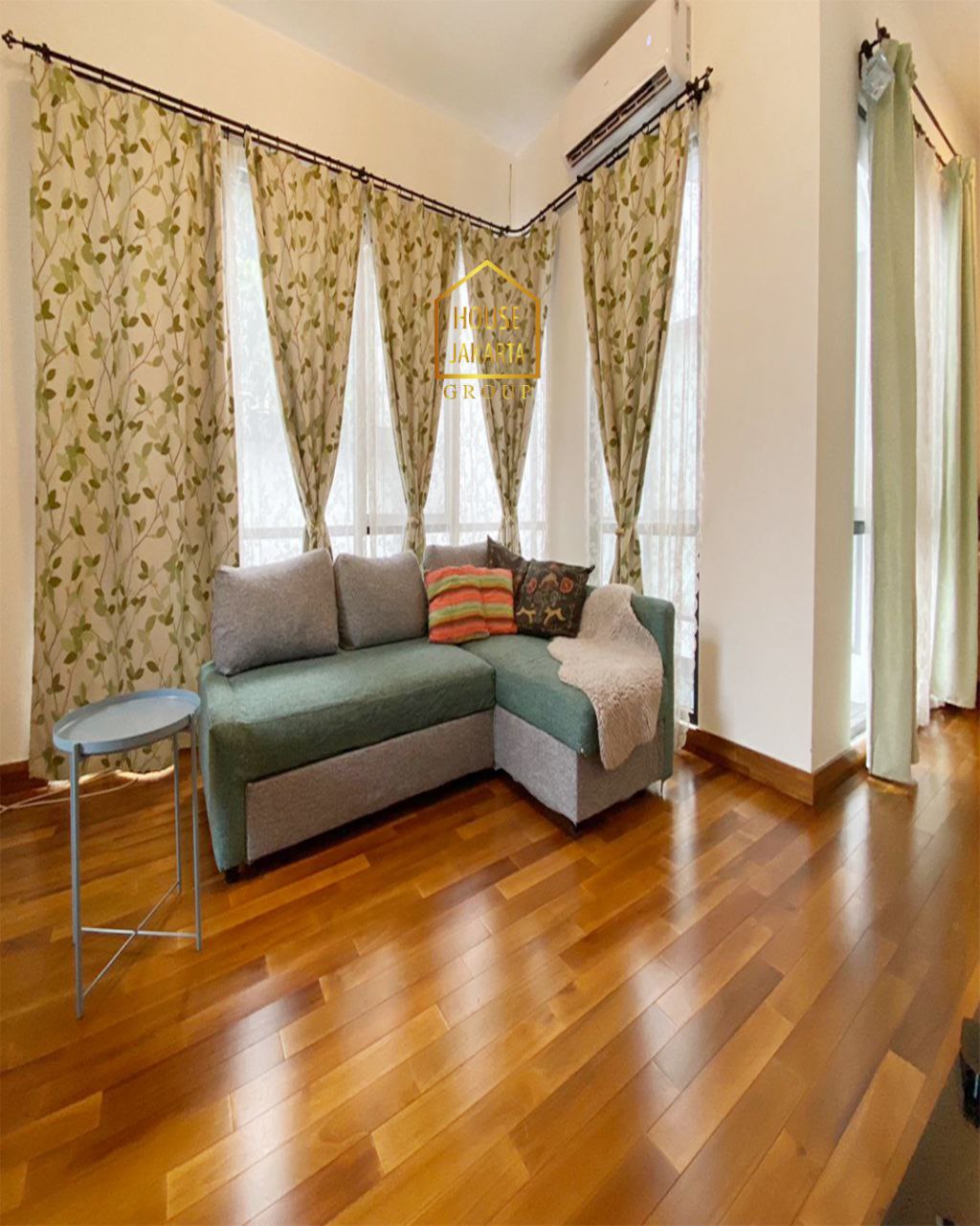 HR1866  Rumah Siap Huni 2,5 Lantai Cipete - Cilandak • Area Asri • Ada Taman & Pool •  Dekat Kemang
