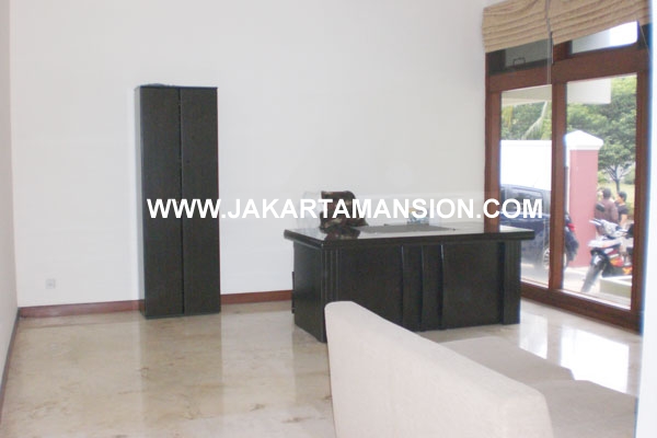 HR187 House in Patra kuningan for Rent