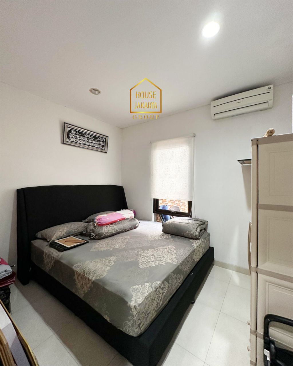 HS1876  Rumah Kemang 3 Lantai di Kawasan Elite dan Strategis • Ada Pool • Jarang Ada • Dekat Kemang Raya