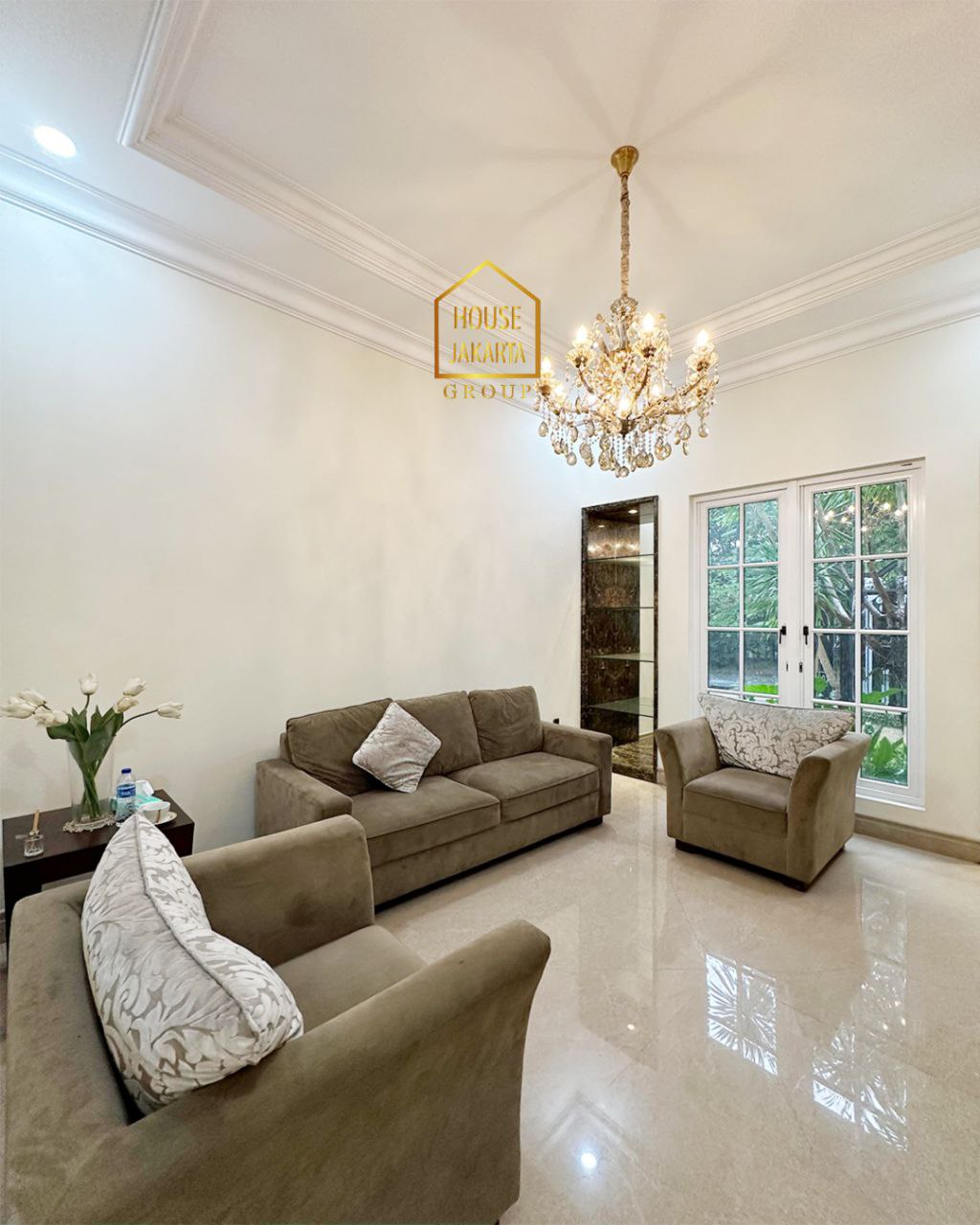 HS1886 Luxurious Modern Classic 2,5 Storey-House with A Swimming Pool & Garden •  • Premium & Elite • Near PIM, Simatupang Business District, & MRT Stations