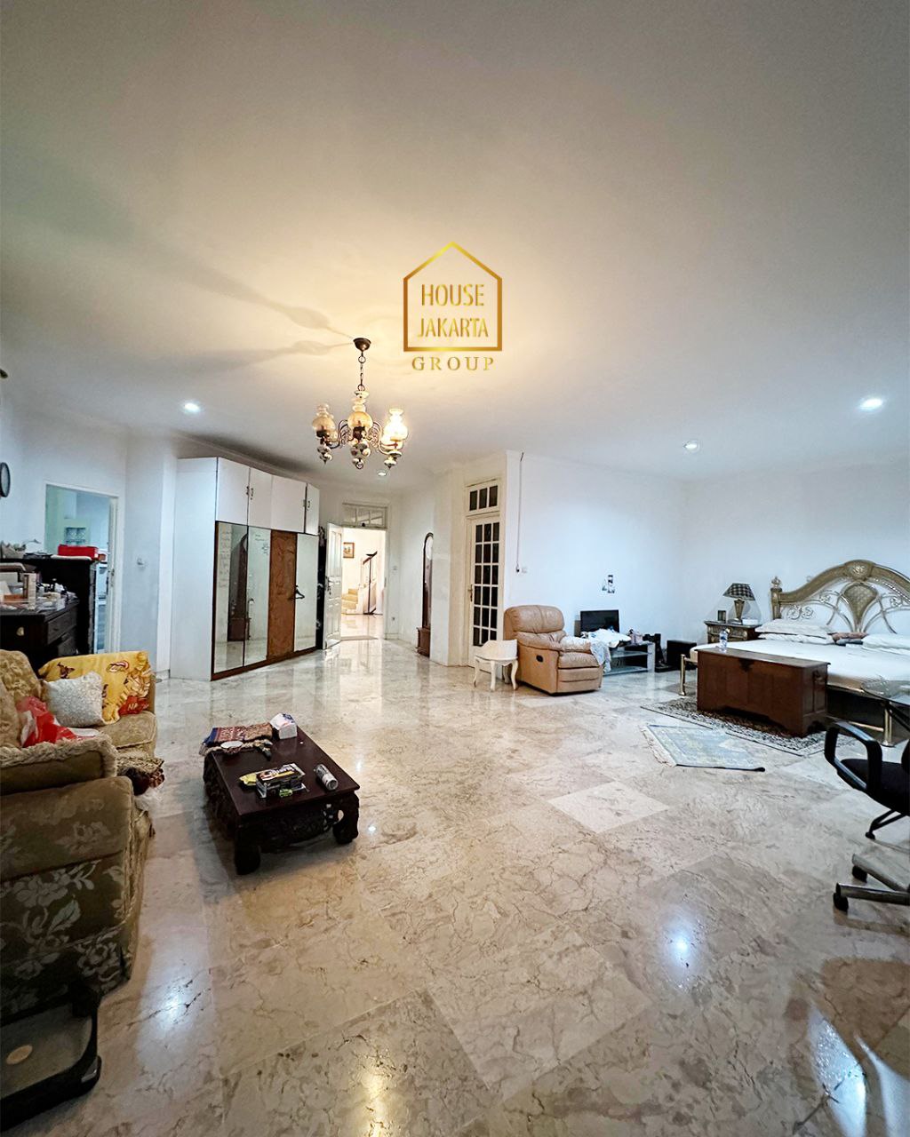 HS1888  Rumah Sultan Sriwijaya Area, Ada Pool & Taman Besar • Jarang Ada • Kavling Terbesar • Selangkah menuju SCBD