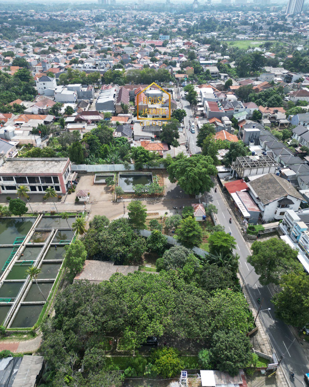 HS1891 Jagakarsa Termurah Harga NJOP • 1,5 Lantai • Taman Luas • Dekat Tol Desari