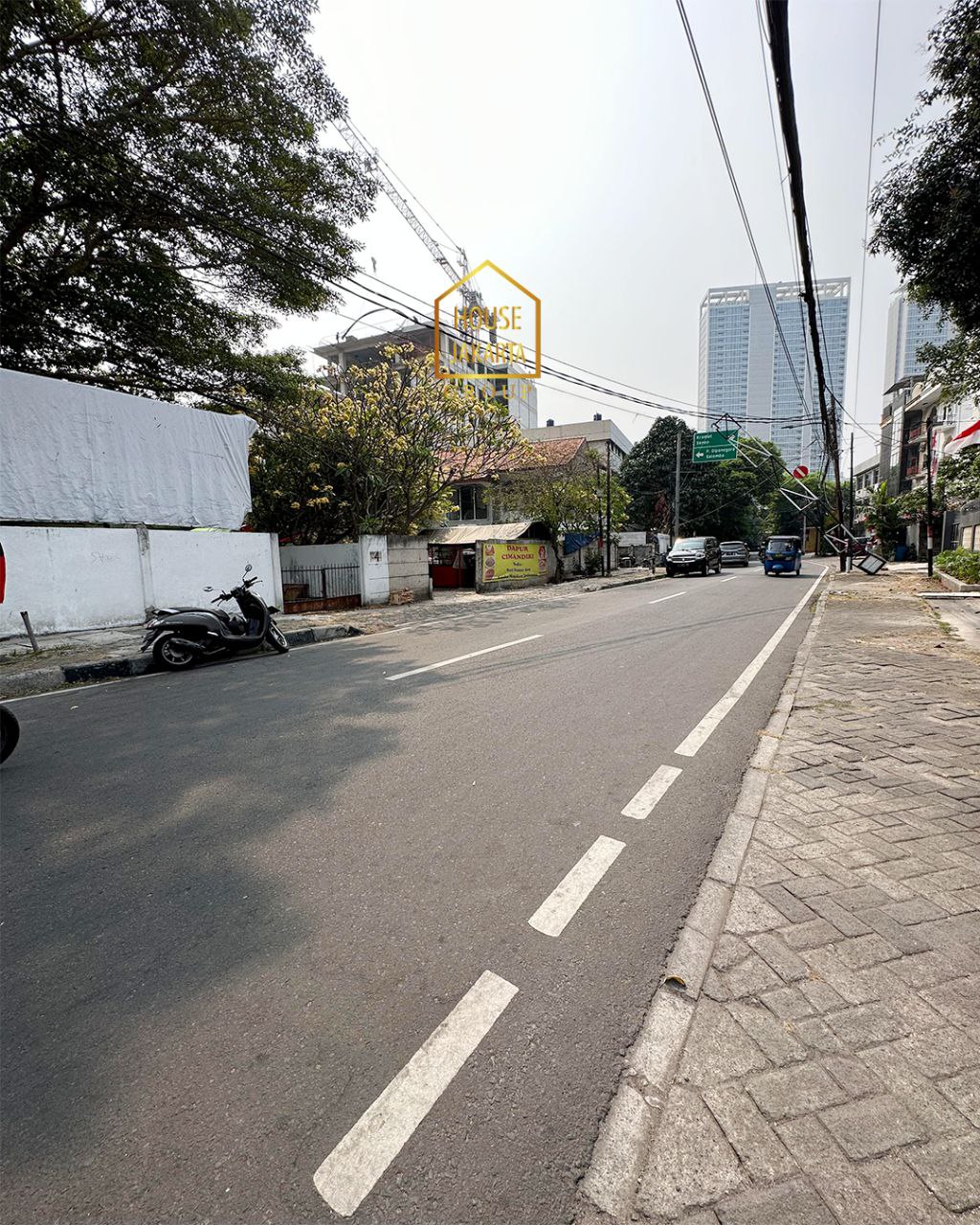 LS1896 Tanah Kotak Menteng, Bisa 5 Lantai, Peruntukan Cafe, Resto & Usaha. Murah dan Limited