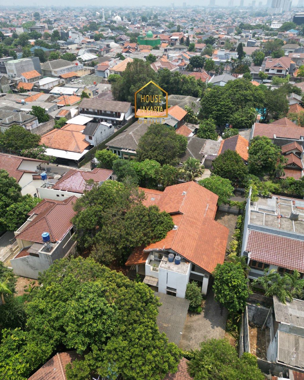 HS1900  Rumah DurenTiga 2 Lantai Siap Huni, Parkir 10 Mobil. Lingkungan Tenang. Jalan Lebar & Asri. MURAH...!!!