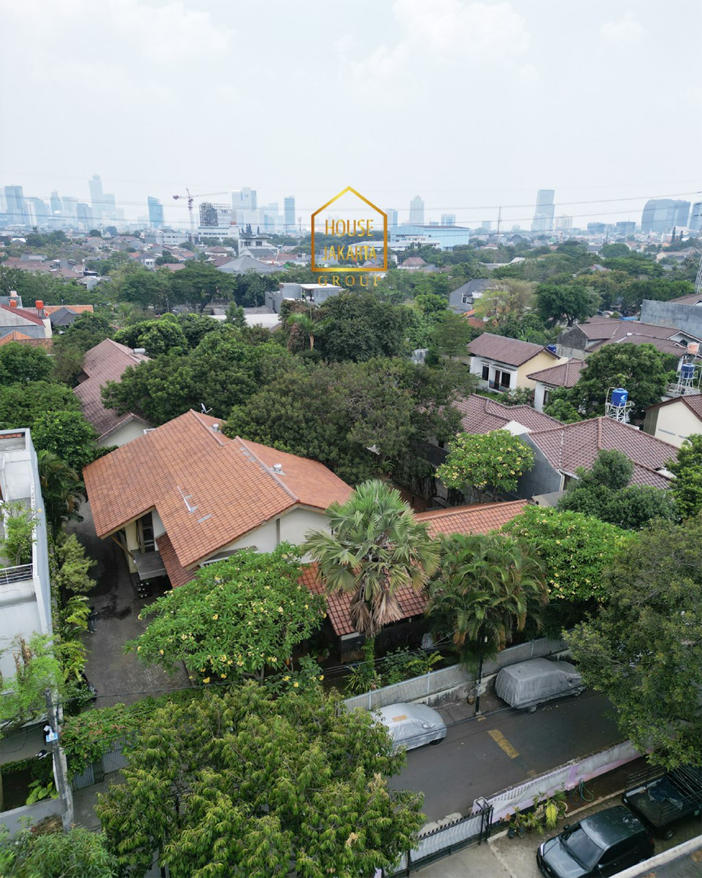 HS1900  Rumah DurenTiga 2 Lantai Siap Huni, Parkir 10 Mobil. Lingkungan Tenang. Jalan Lebar & Asri. MURAH...!!!