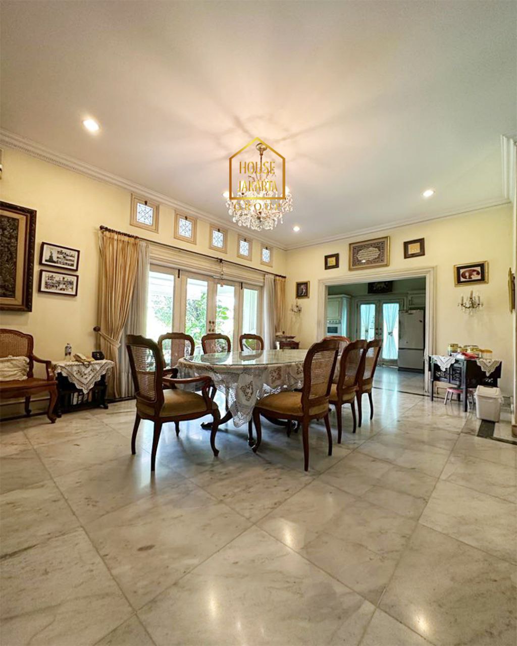 HS1918 Rumah Murah Kemang Dalam  Siap Huni • Prime Area dan Limited • Taman Luas & Pool