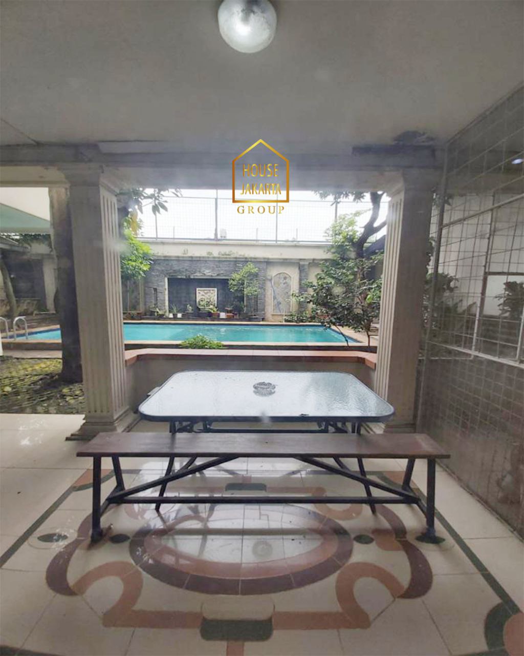 HS1924 Rumah Siap Huni Kemang Area, Taman Luas & Pool, Murah, Elite, Dekat Kemang Raya