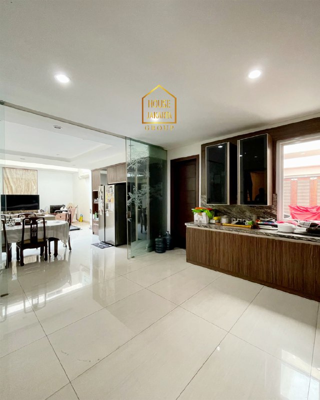 HS1931  Rumah Permata Hijau Siap Huni 2 Lantai • Lokasi Tenang dan  Elite • Jalan Lebar • Dalam Komplek