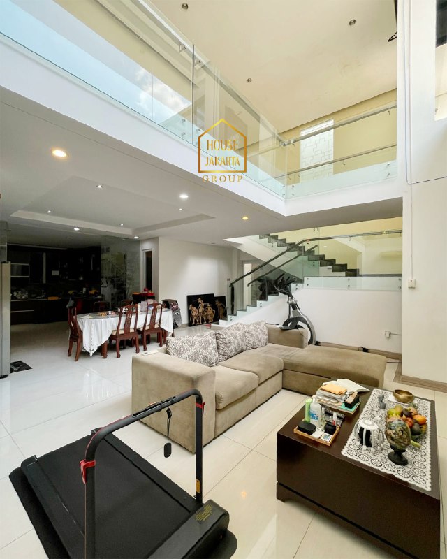 HS1931  Rumah Permata Hijau Siap Huni 2 Lantai • Lokasi Tenang dan  Elite • Jalan Lebar • Dalam Komplek