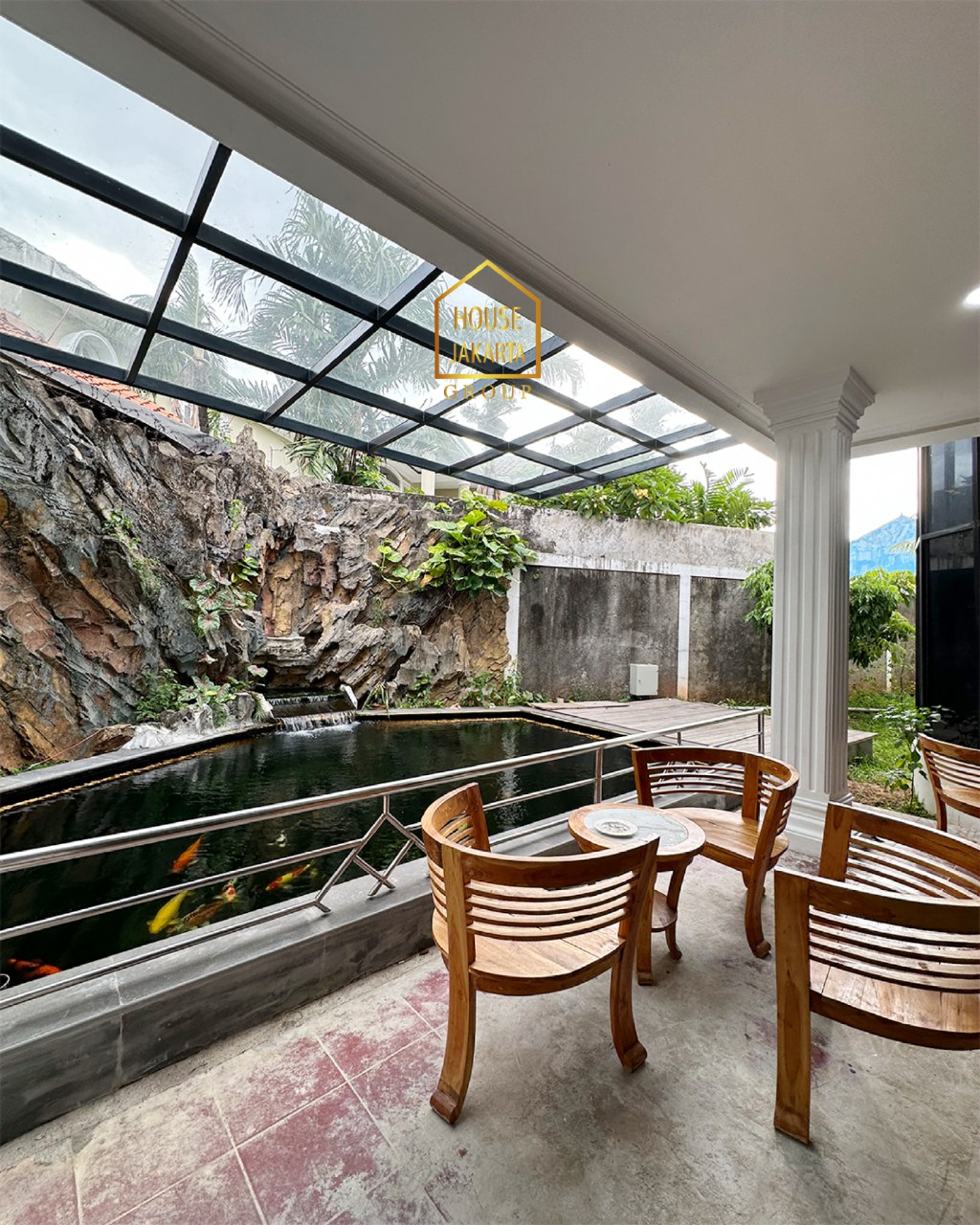 HS1935  Rumah Murah Pancoran Area Siap Huni 2  Lantai. Area Tenang • Semi Furnished • Ada Taman Luas