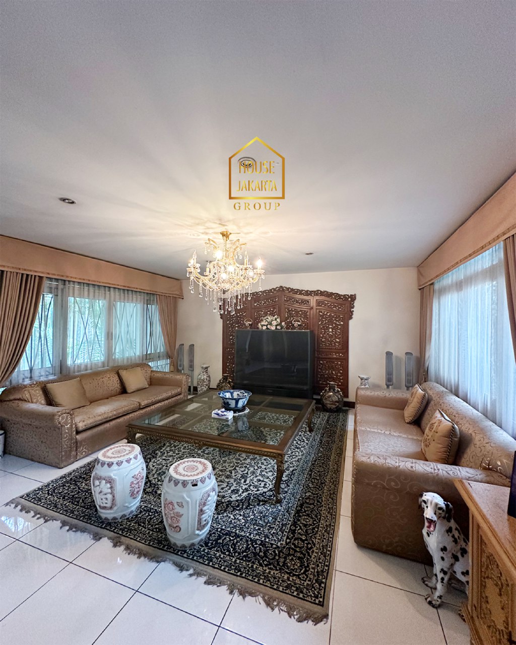 HS1936  Rumah Pondok Indah 2 Lantai Dengan Taman & Pool. Strategis Dekat PIM & Simatupang