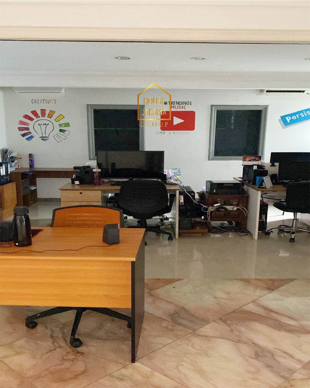 HS1939 Rumah Kebayoran Baru 2 Lantai Dalam Komplek Siap Huni. Area Tenang Dekat Blok M