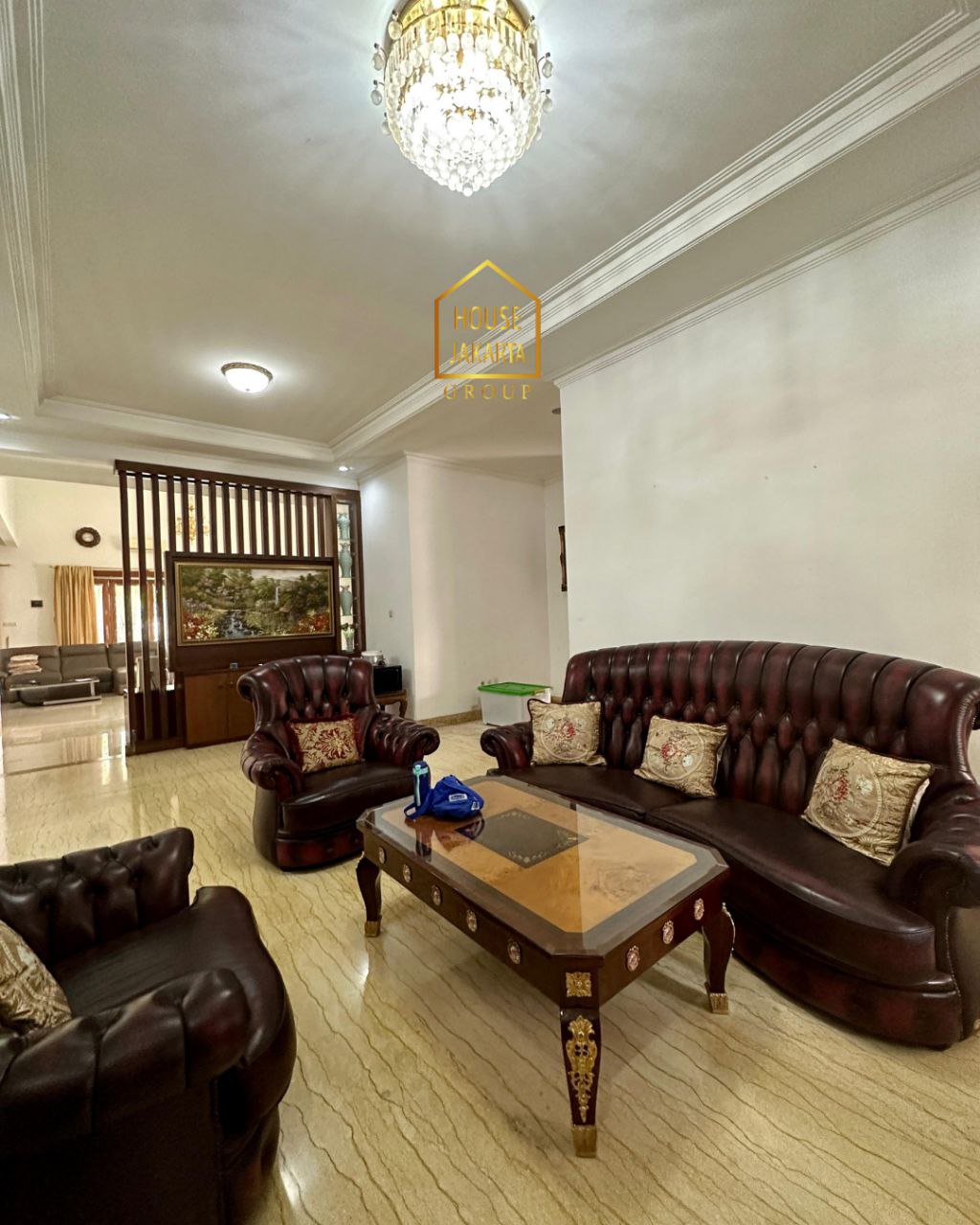 HS1943  Rumah Kebagusan Area 2,5 Lantai, Rooftop. Taman Luas. Ada gym + Mini Basket. Jalan Lebar