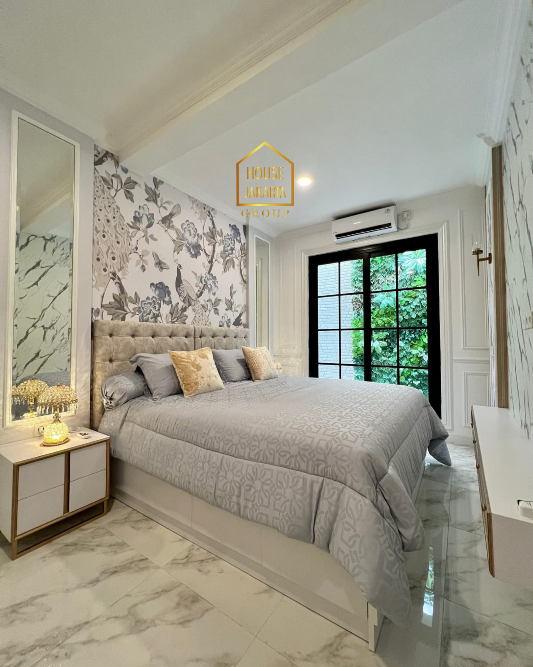 HS1953  Brand New Modern Classic House Pondok Indah Fully Furnished, Area Prime & Tenang