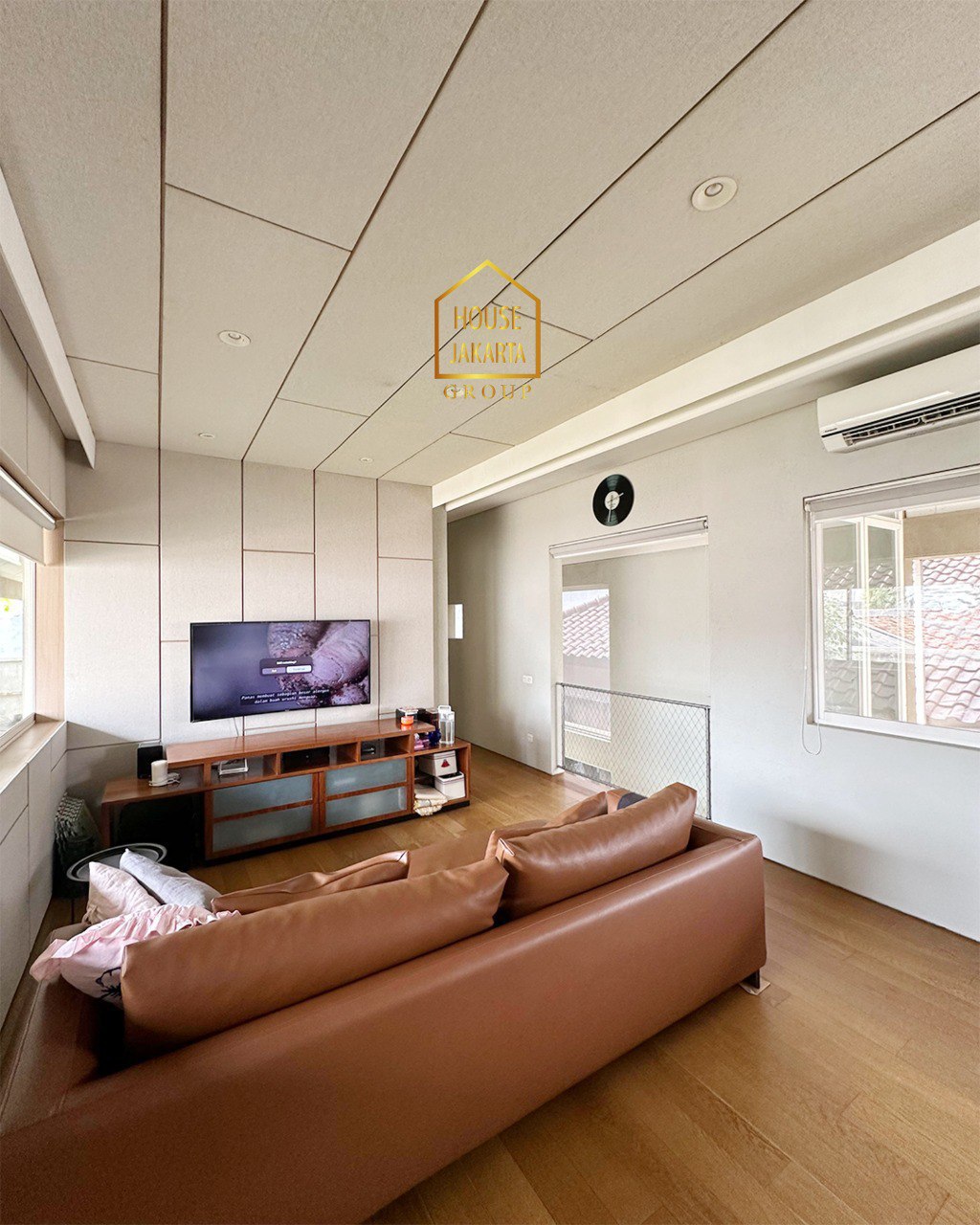 HS1961 Rumah PURI MUTIARA - CIPETE, Desain Modern Minimalis Dalam Komplek • Lokasi Strategis, Dekat  Kemang & TB Simatupang