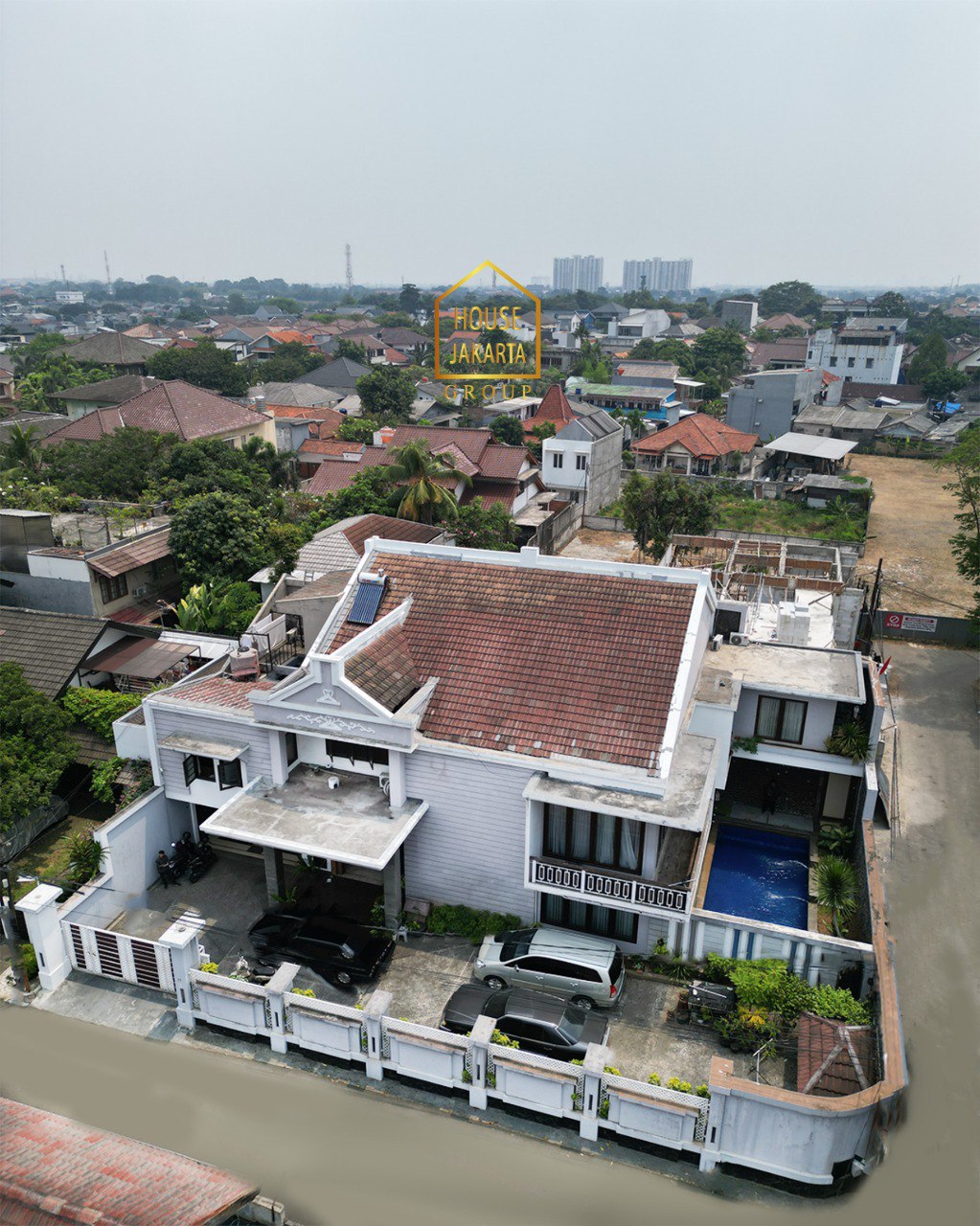 HS1973 FOR SALE: BINTARO. Rumah Mewah Murah 2 Lantai Siap Huni, Dalam Komplek, Marmer. Garden & Swimming Pool