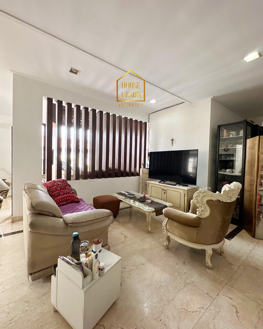 HS1973 FOR SALE: BINTARO. Rumah Mewah Murah 2 Lantai Siap Huni, Dalam Komplek, Marmer. Garden & Swimming Pool