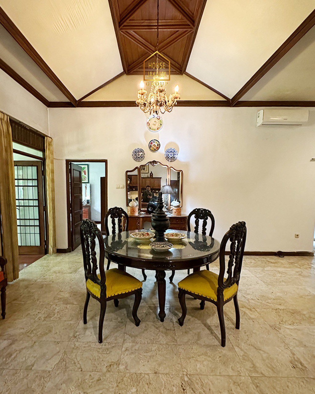 HS1975  FOR SALE: Rumah Siap Huni 2 Lantai Fully Furnished di PEJATEN. Lokasi Strategis, Dekat TB Simatupang,  Kemang, Gatot Subroto