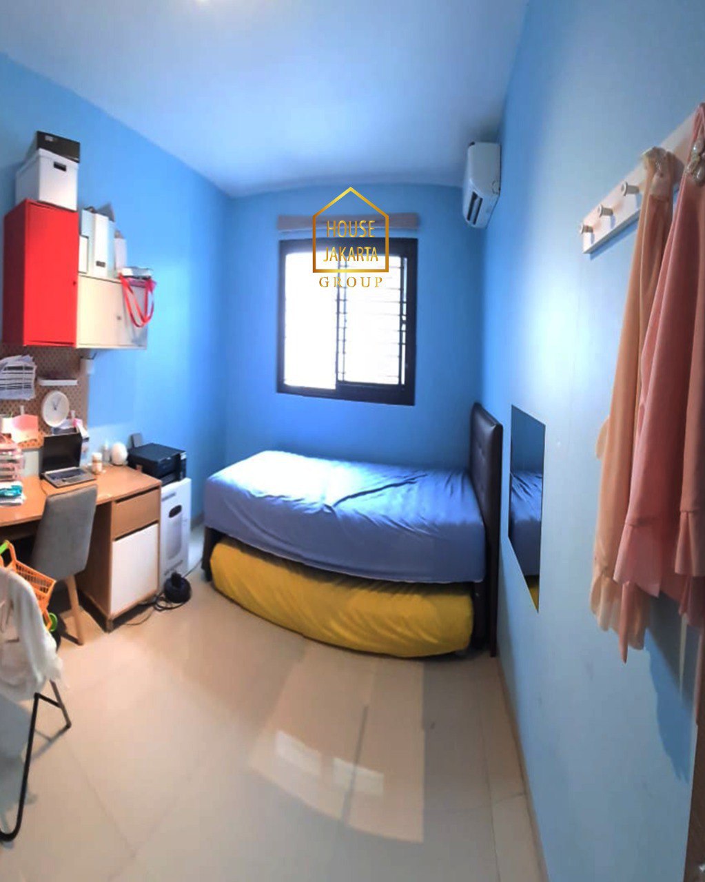 HS1979 FOR SALE: FATMAWATI. Townhouse Murah 2 Lantai Siap Huni , Lingkungan Tenang dan Asri. Lokasi Startegis  Dekat One Belpark Mall