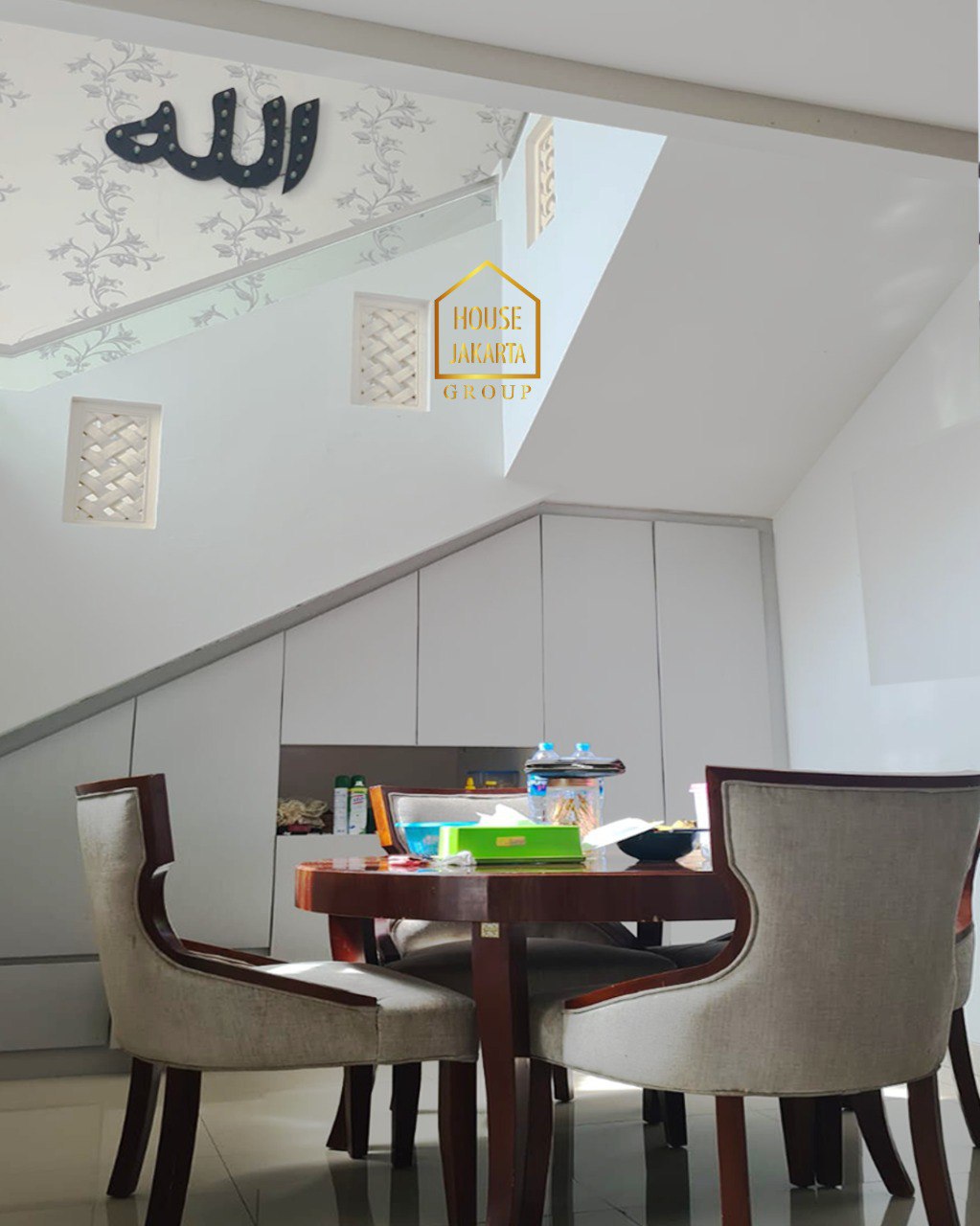 HS1979 FOR SALE: FATMAWATI. Townhouse Murah 2 Lantai Siap Huni , Lingkungan Tenang dan Asri. Lokasi Startegis  Dekat One Belpark Mall