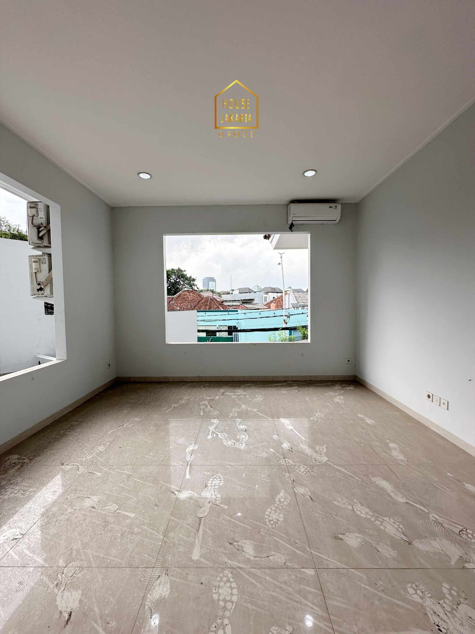 HS2004 FOR SALE: Rumah Tinggal & Commercial Use di Jalan Besar Hos Cokroaminoto