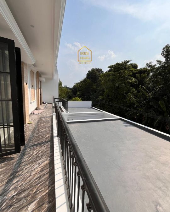 HS2006 FOR SALE: PONDOK INDAH. LUXURY BRAND NEW RUMAH 2,5 LANTAI, SWIMMING POOL 