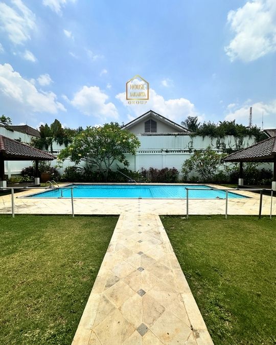 HS2015  FOR SALE: PEJATEN BARAT - JAKARTA SELATAN. RUMAH 2 LANTAI SIAP HUNI NUANSA VILLA TROPIS, DALAM COMPOUND, PRIVATE POOL, SPACIOUS BACKYARD, PARKIR 6 MOBIL