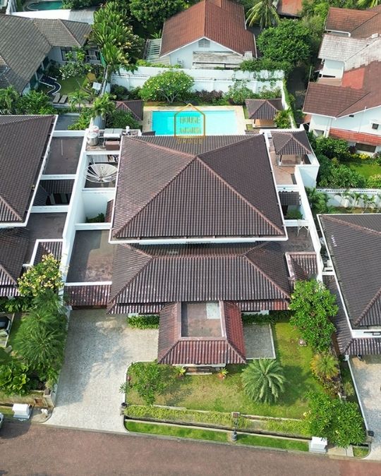 HS2015  FOR SALE: PEJATEN BARAT - JAKARTA SELATAN. RUMAH 2 LANTAI SIAP HUNI NUANSA VILLA TROPIS, DALAM COMPOUND, PRIVATE POOL, SPACIOUS BACKYARD, PARKIR 6 MOBIL