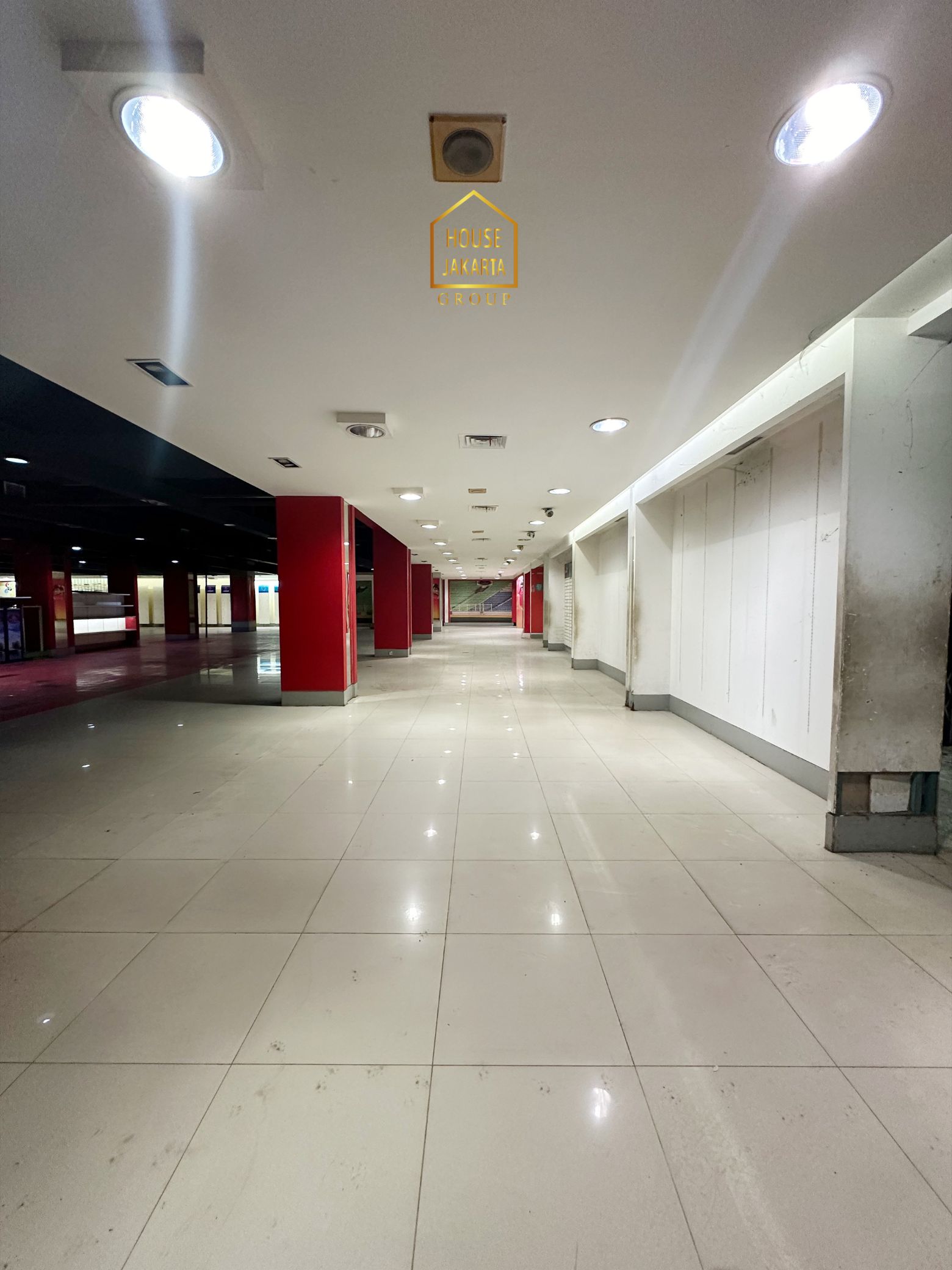 CS2026  TURUN HARGA: BEKASI AREA, Gedung Ex Mall • 3 Lantai + Basement •  Kondisi Kosong • Parkir 80 Mobil.