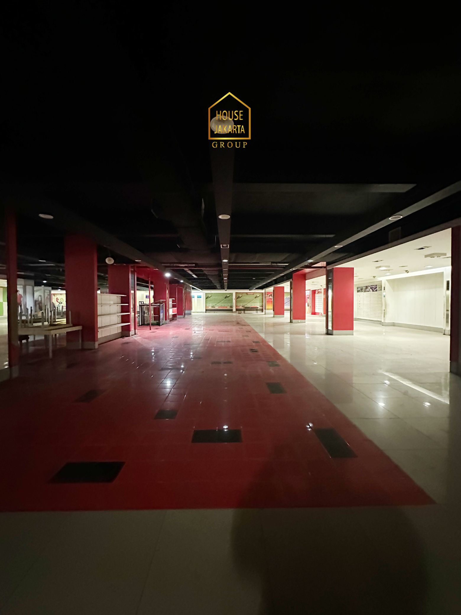 CS2026  TURUN HARGA: BEKASI AREA, Gedung Ex Mall • 3 Lantai + Basement •  Kondisi Kosong • Parkir 80 Mobil.