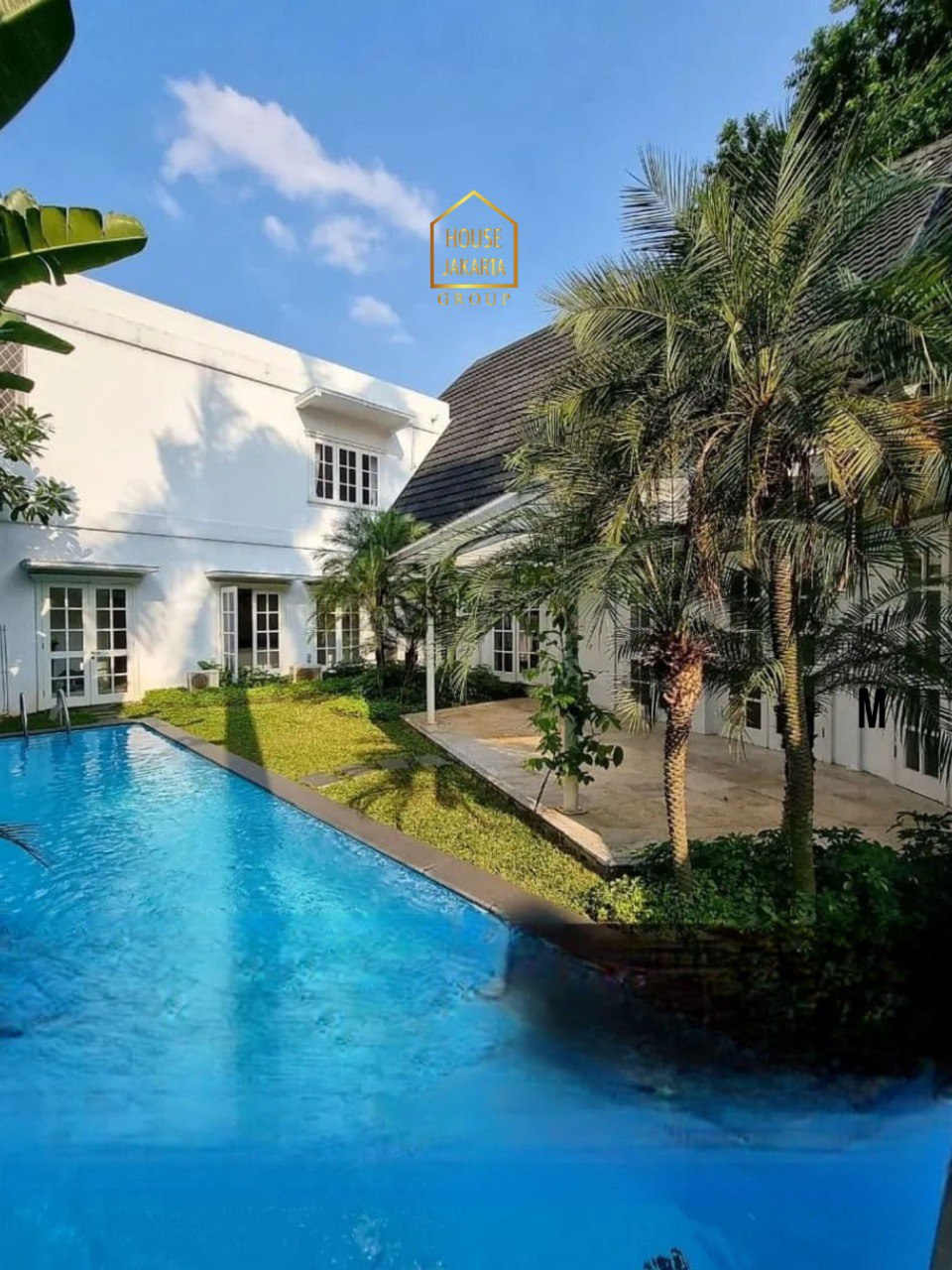 HS2077  FOR SALE : SELONG - KEBAYORAN BARU. AREA PREMIUM, KAWASAN  SENOPATI, DEKAT SCBD . 2 LANTAI SIAP HUNI